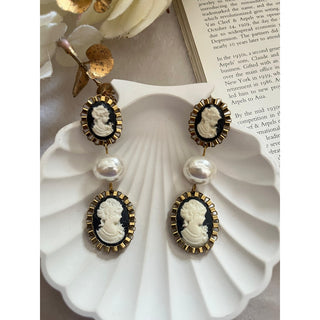 Bridgerton Duo Gold Cameo Earrings