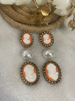Bridgerton Duo Gold Cameo Earrings
