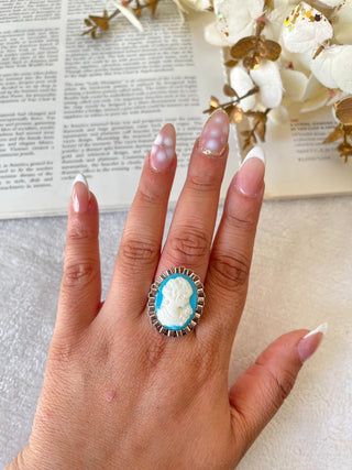 Silver Cameo Drama Ring